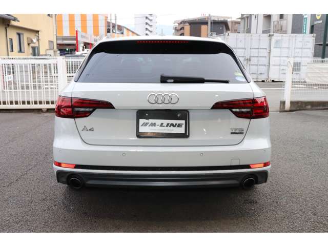 アウディ Ａ４　アバント ２．０ ＴＦＳＩ クワトロ スポーツ Ｓラインパッケージ ４ＷＤ H30年 (甲信越・北陸) 99