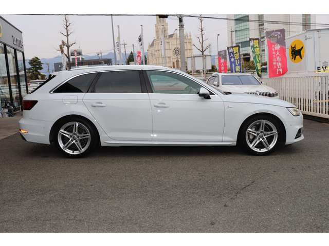 アウディ Ａ４　アバント ２．０ ＴＦＳＩ クワトロ スポーツ Ｓラインパッケージ ４ＷＤ H30年 (甲信越・北陸) 99