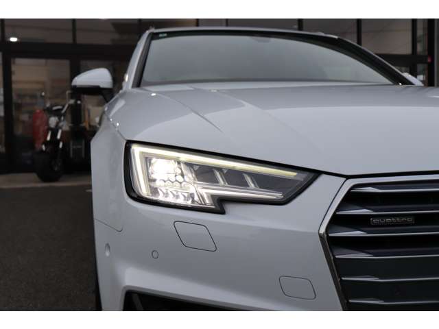 アウディ Ａ４　アバント ２．０ ＴＦＳＩ クワトロ スポーツ Ｓラインパッケージ ４ＷＤ H30年 (甲信越・北陸) 99