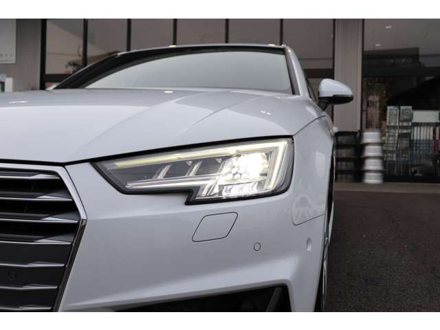 アウディ Ａ４　アバント ２．０ ＴＦＳＩ クワトロ スポーツ Ｓラインパッケージ ４ＷＤ H30年 (甲信越・北陸) 99