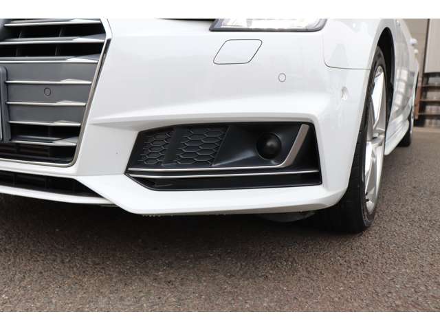 アウディ Ａ４　アバント ２．０ ＴＦＳＩ クワトロ スポーツ Ｓラインパッケージ ４ＷＤ H30年 (甲信越・北陸) 99