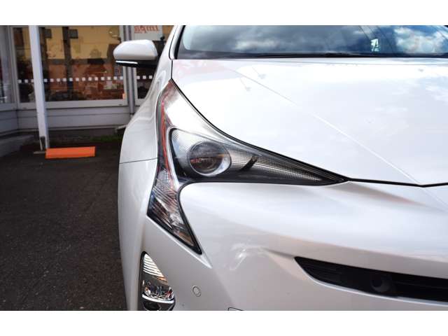 トヨタ プリウス １．８ Ｓ セーフティ プラス H28年 (東北) 99