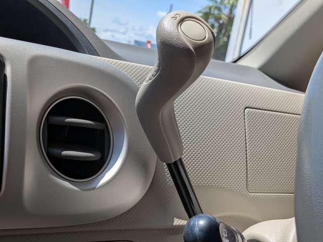 トヨタ ポルテ １．３ １３０Ｉ ＨＩＤセレクション H22年 (東北) 99