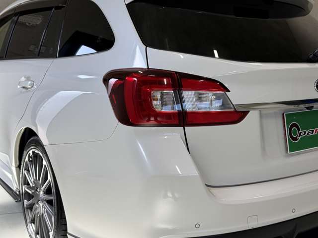 スバル レヴォーグ １．６ ＳＴＩ スポーツ アイサイト ４ＷＤ H30年 (東北) 99