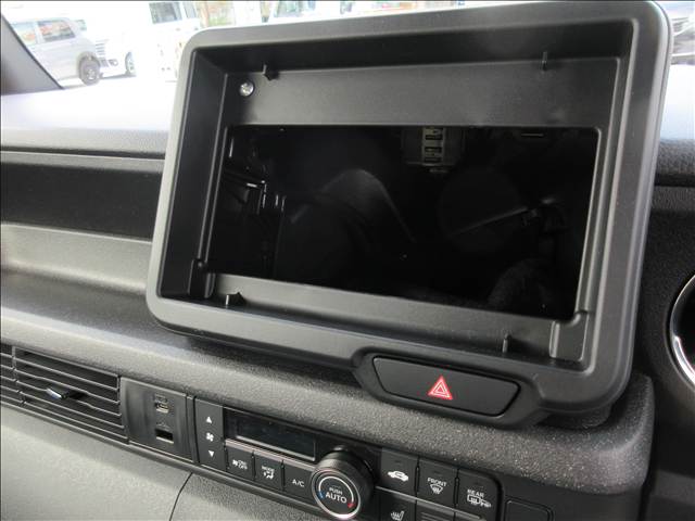ホンダ Ｎ　ＢＯＸ カスタム ６６０ ４ＷＤ R8年 (東北) 99