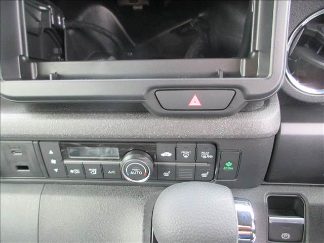 ホンダ Ｎ　ＢＯＸ カスタム ６６０ ４ＷＤ R8年 (東北) 99