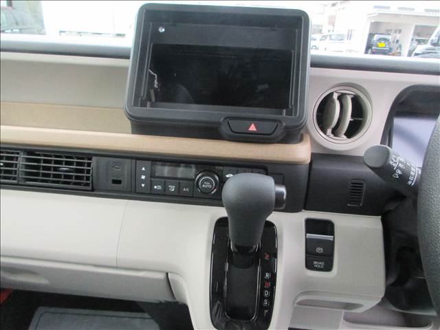 ホンダ Ｎ　ＢＯＸ ６６０ ファッションスタイル モノトーン ４ＷＤ R8年 (東北) 99