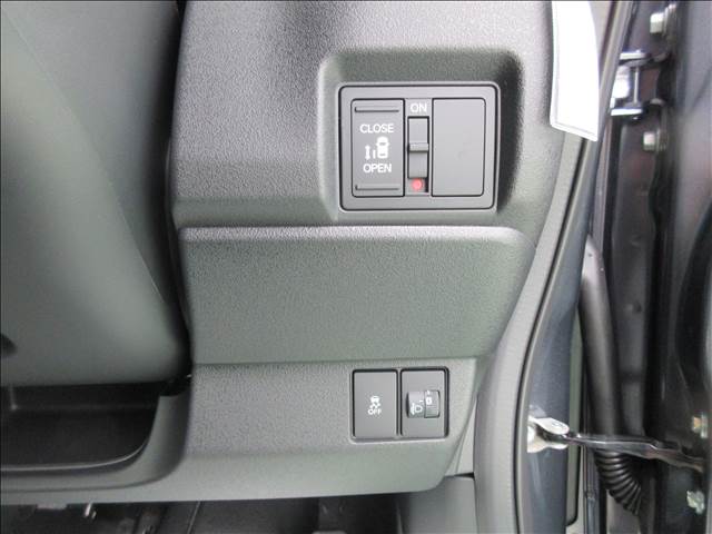 ホンダ Ｎ　ＢＯＸ カスタム ６６０ R7年 (東北) 99