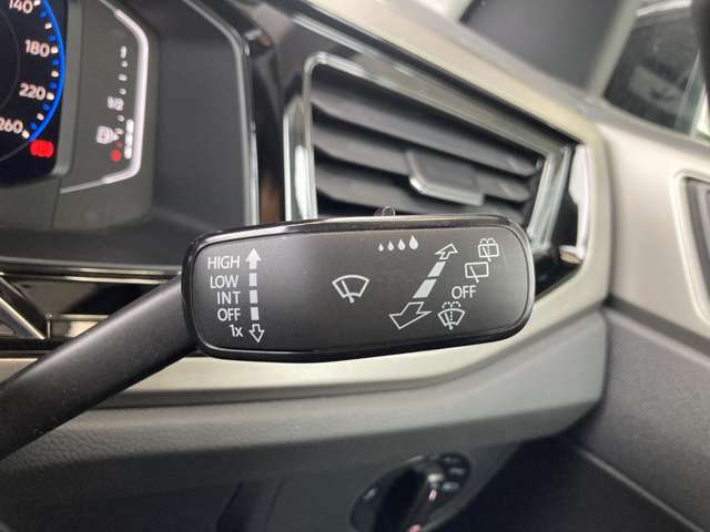 フォルクスワーゲン ポロ ＴＳＩ　コンフォートライン R3年 (東北) 99
