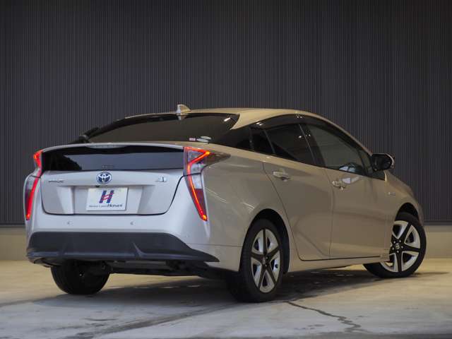 トヨタ プリウス １．８ Ａ ツーリングセレクション H28年 (東北) 99
