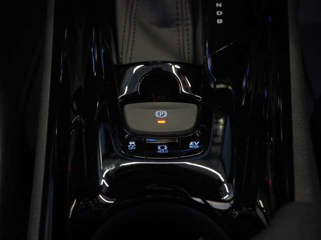 トヨタ Ｃ−ＨＲ ハイブリッド １．８ Ｇ モード ネロ セーフティ プラス R3年 (東北) 99