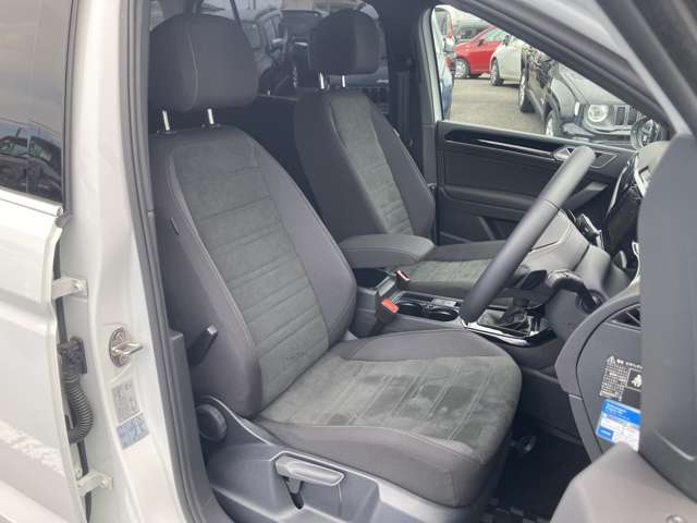 フォルクスワーゲン ゴルフトゥーラン ＴＳＩ　Ｒライン R7年 (東北) 99