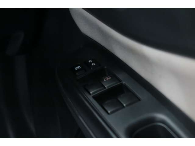 日産 ノート １．２ Ｅ－ＰＯＷＥＲ Ｘ R1年 (東北) 99