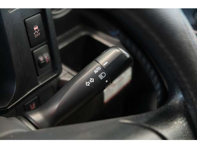 トヨタ サクシードバン　ハイブリッド ハイブリッド １．５ ＵＬ－Ｘ R1年 (東北) 99