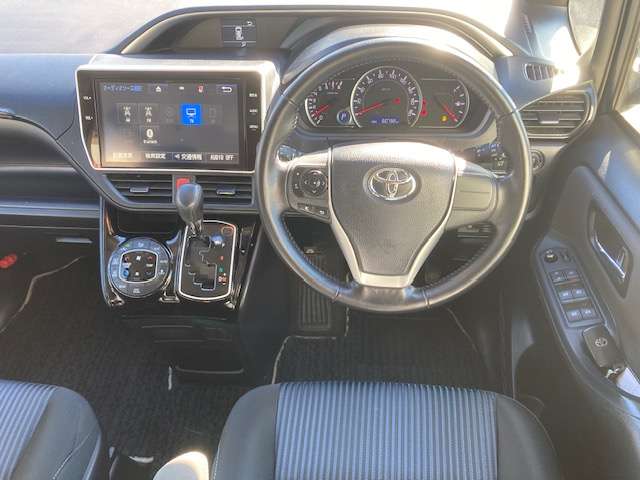 トヨタ ヴォクシー ２．０ ＺＳ 煌ＩＩ H28年 (東北) 99