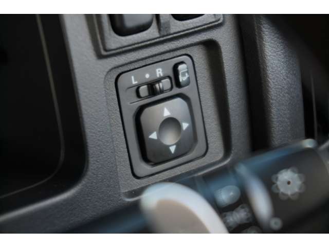 三菱 デリカ　Ｄ：５ ２．２ Ｄ パワーパッケージ ディーゼルターボ ４ＷＤ H28年 (東北) 99