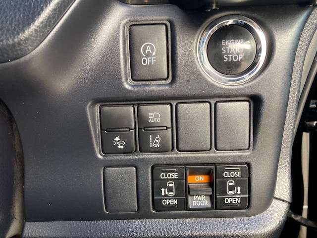 トヨタ ヴォクシー ２．０ ＺＳ 煌 H30年 (東北) 99