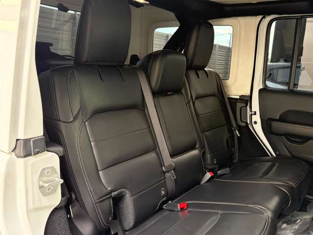 ジープ ラングラー　アンリミテッド アンリミテッド サハラ ３．６Ｌ ４ＷＤ R2年 (東北) 99