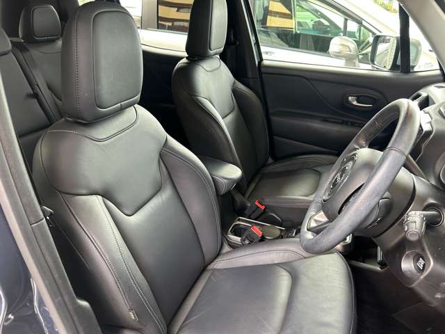 ジープ レネゲード リミテッド R4年 (東北) 99