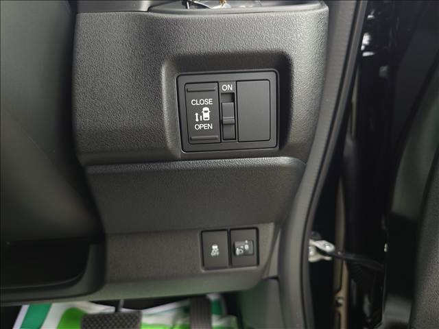 ホンダ Ｎ　ＢＯＸ カスタム ６６０ R7年 (東北) 99