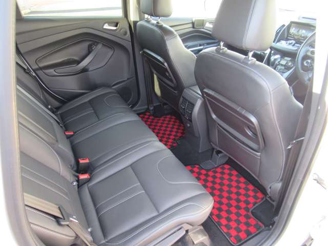 フォード クーガ タイタニアム ４ＷＤ H28年 (東北) 99