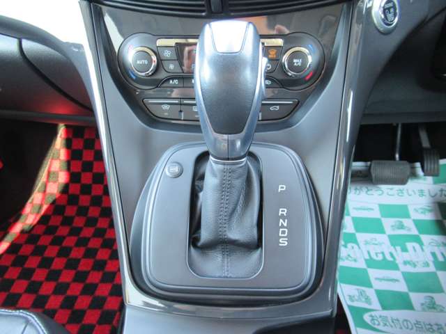 フォード クーガ タイタニアム ４ＷＤ H28年 (東北) 99