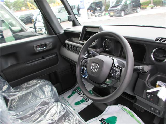 ホンダ Ｎ　ＢＯＸ カスタム ６６０ ４ＷＤ R7年 (東北) 99