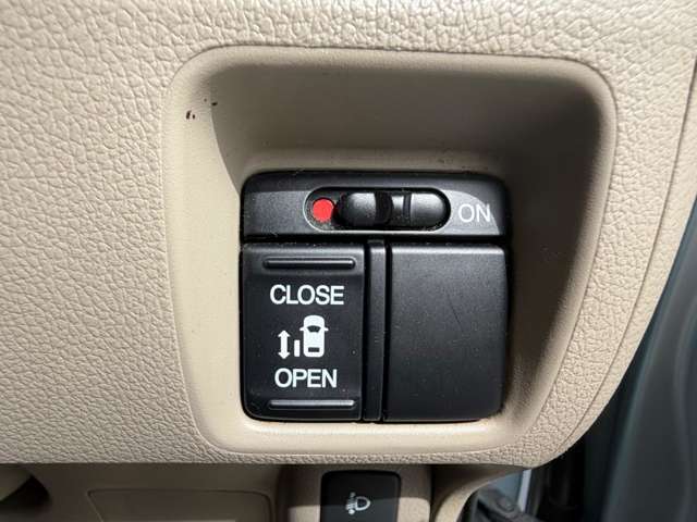 ホンダ Ｎ　ＢＯＸ ６６０ カスタムＧ Ｌパッケージ H24年 (東海) 99