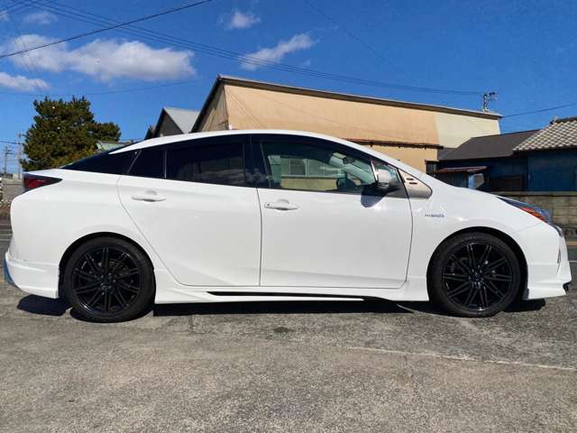 トヨタ プリウス １．８ Ｓ H30年 (東海) 99
