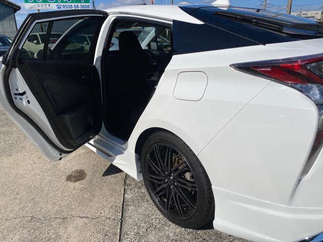 トヨタ プリウス １．８ Ｓ H30年 (東海) 99