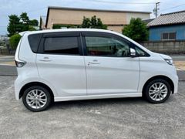 日産 デイズ ６６０ ハイウェイスターＸ H25年 (東海) 99