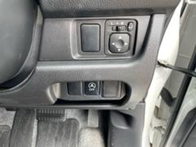 日産 デイズ ６６０ ハイウェイスターＸ H25年 (東海) 99