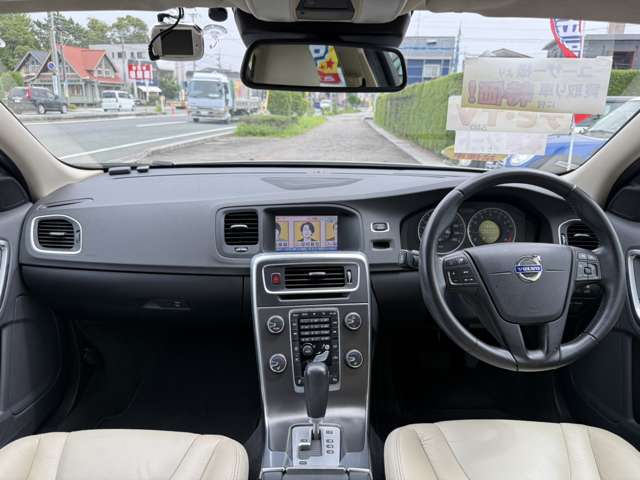 ボルボ Ｓ６０ ＤＲＩＶＥ H23年 (東海) 99