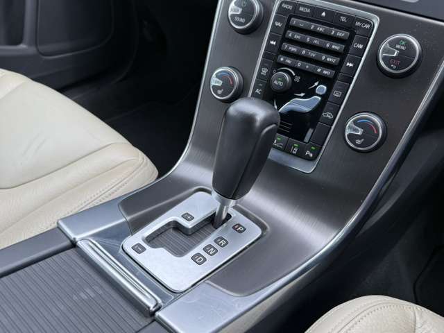 ボルボ Ｓ６０ ＤＲＩＶＥ H23年 (東海) 99