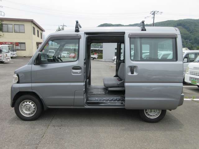 日産 ＮＶ１００クリッパー ６６０ ＤＸ H25年 (東海) 99