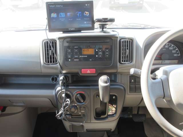 三菱 ミニキャブバン ６６０ ブラボー ターボ ハイルーフ ４ＷＤ H27年 (東海) 99