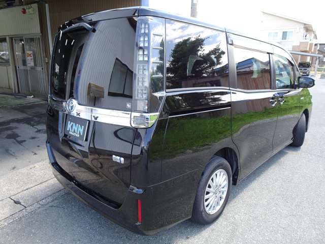 トヨタ ヴォクシー １．８ ハイブリッド Ｖ H26年 (東海) 99