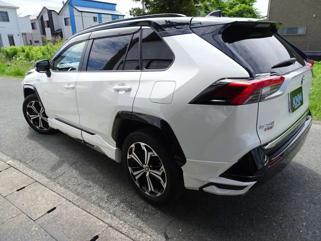 トヨタ ＲＡＶ４　ＰＨＶ ２．５ ブラック トーン Ｅ－ＦＯＵＲ ４ＷＤ R3年 (東海) 99
