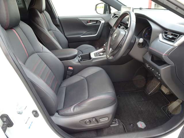 トヨタ ＲＡＶ４　ＰＨＶ ２．５ ブラック トーン Ｅ－ＦＯＵＲ ４ＷＤ R3年 (東海) 99