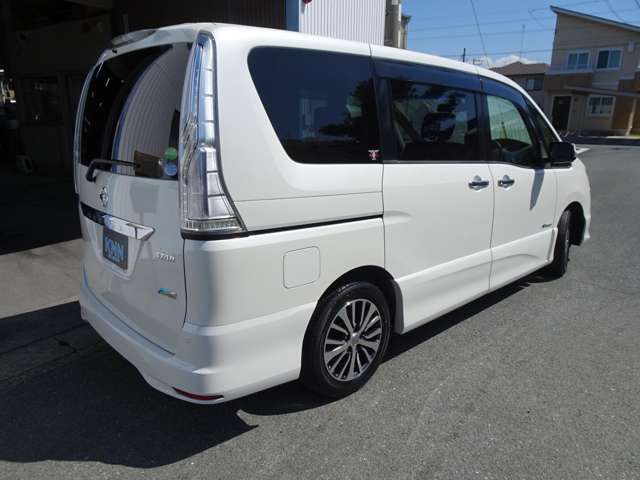 日産 セレナ ２．０ ハイウェイスター Ｖセレクション＋ＳＡＦＥＴＹ Ｓ－ＨＹＢＲＩＤ H27年 (東海) 99