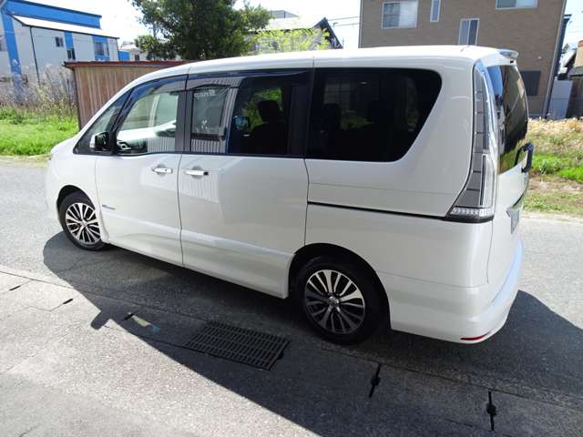 日産 セレナ ２．０ ハイウェイスター Ｖセレクション＋ＳＡＦＥＴＹ Ｓ－ＨＹＢＲＩＤ H27年 (東海) 99