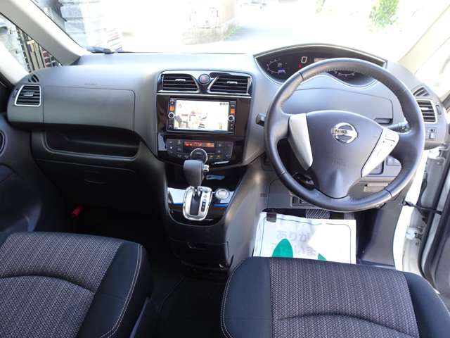 日産 セレナ ２．０ ハイウェイスター Ｖセレクション＋ＳＡＦＥＴＹ Ｓ－ＨＹＢＲＩＤ H27年 (東海) 99