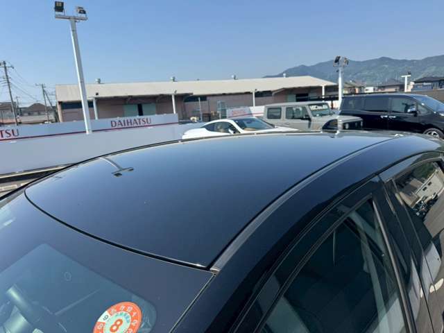 日産 ノートオーラ １．２ Ｇ R4年 (東海) 99