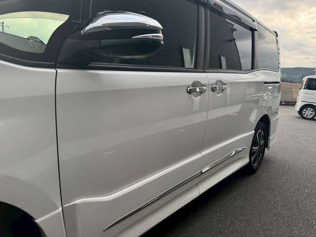 トヨタ ヴォクシー ２．０ ＺＳ 煌 H29年 (東海) 99