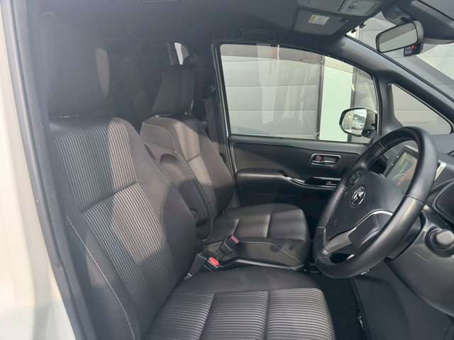 トヨタ ヴォクシー ２．０ ＺＳ 煌 H29年 (東海) 99