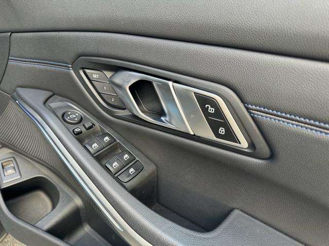 ＢＭＷ ３シリーズ ３２０Ｄ Ｘドライブ Ｍスポーツ ディーゼルターボ ４ＷＤ R4年 (東海) 99