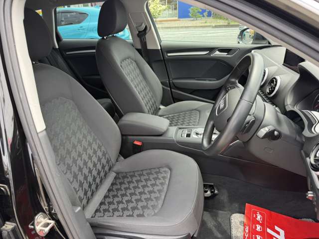 アウディ Ａ３　スポーツバック １．４　ＴＦＳＩ H27年 (東海) 99