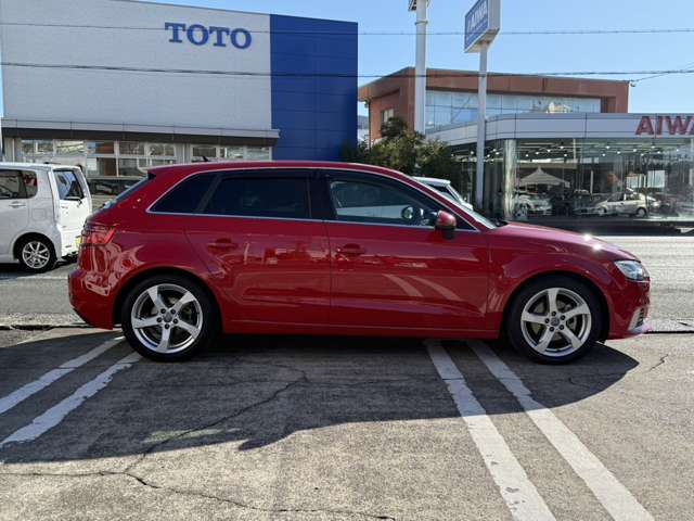 アウディ Ａ３　スポーツバック ３０　ＴＦＳＩ　スポーツ R1年 (東海) 99