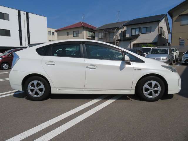 トヨタ プリウス １．８ Ｓ H25年 (甲信越・北陸) 99