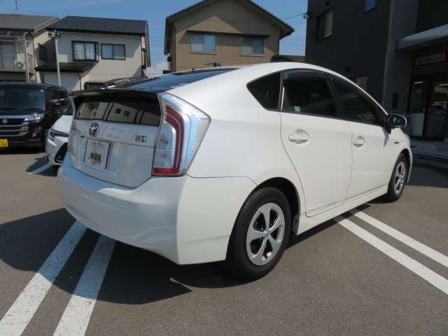 トヨタ プリウス １．８ Ｓ H25年 (甲信越・北陸) 99
